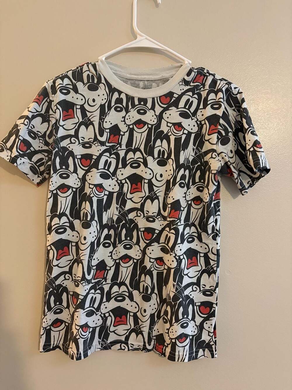 Disney Mickey & Co. Goofy All-Over Print T-Shirt Size XXS